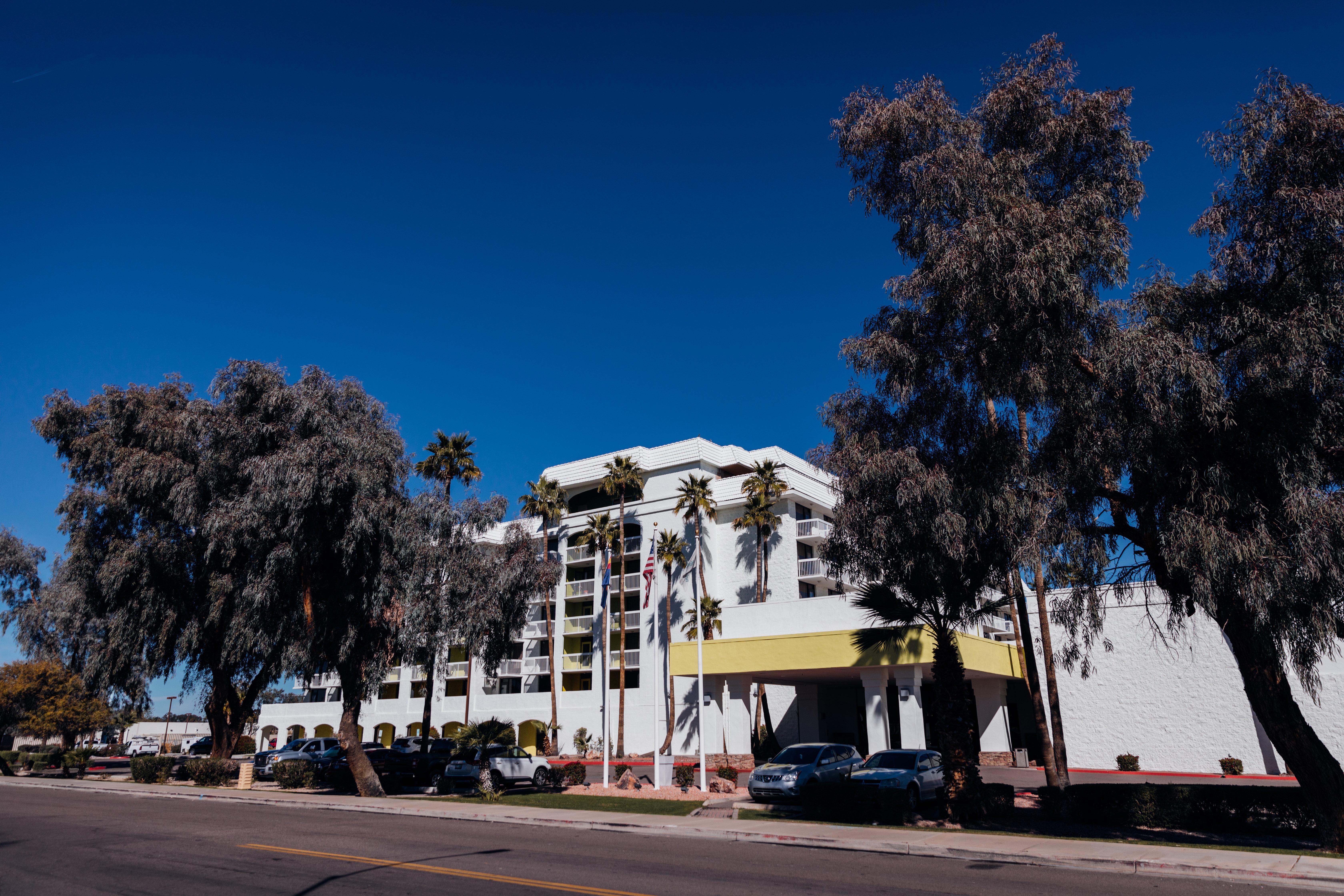 Holiday Inn & Suites Phoenix-Mesa-Chandler, An Ihg Hotel Exterior photo